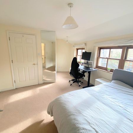 לונדון Cozy Double Room Next To Putney Bridge And High Street מראה חיצוני תמונה